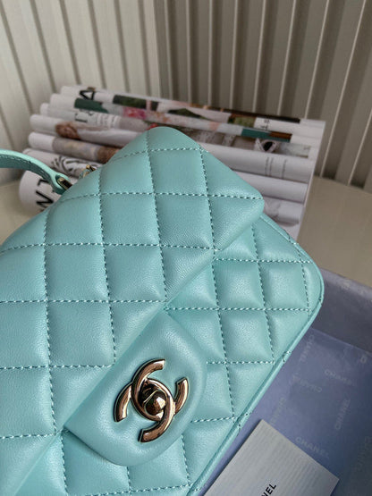 Anum Bags Detail