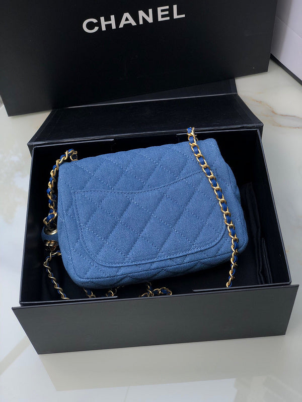 Anum Bags Detail