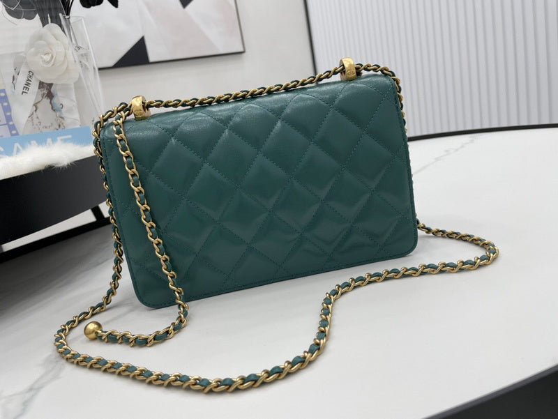 Anum Bags Detail