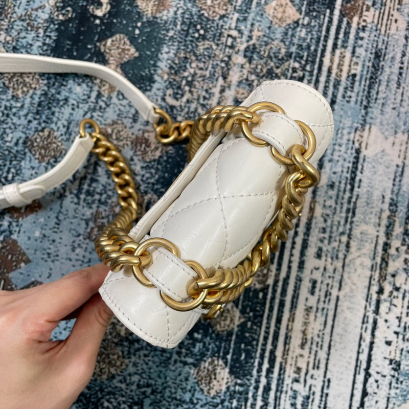 Anum Bags Detail