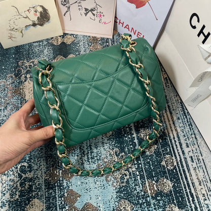 Anum Bags Detail