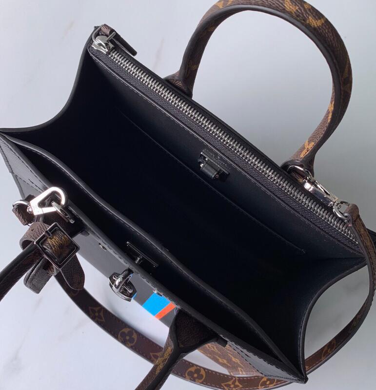 Anum Bags Detail