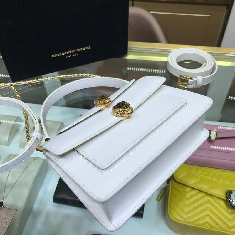 Anum Bags Detail
