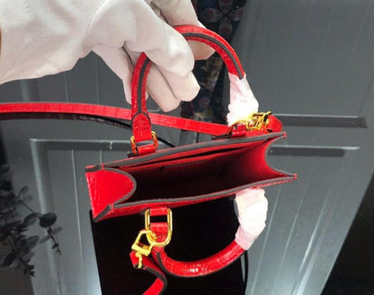 Anum Bags Detail