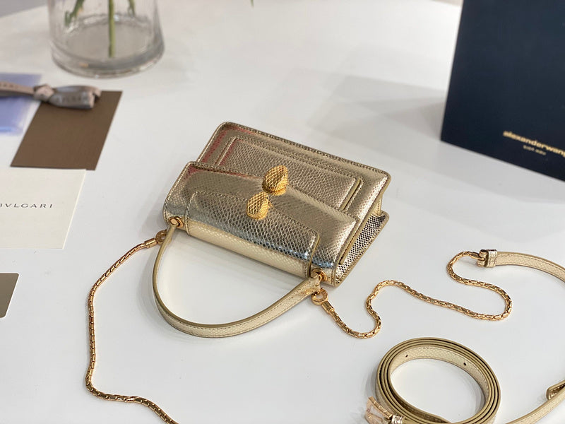 Anum Bags Detail