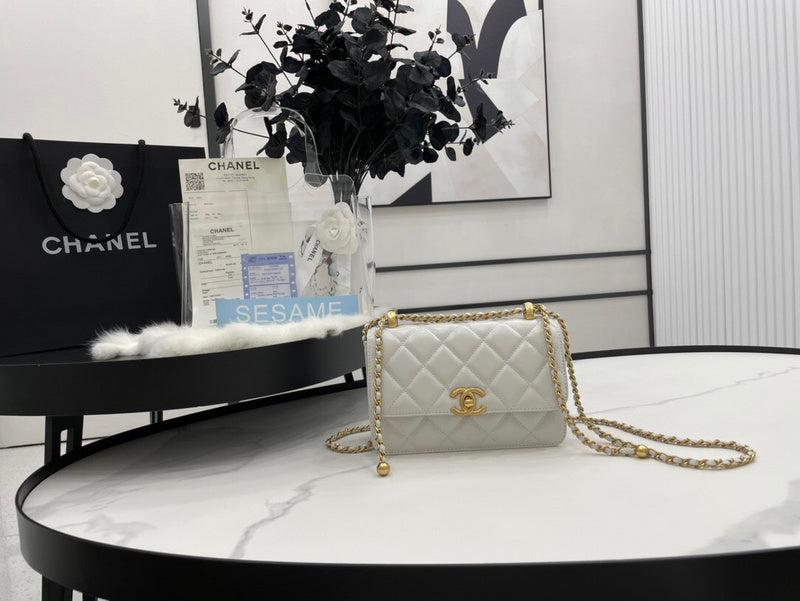 Anum Bags Detail