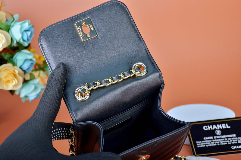 Anum Bags Detail