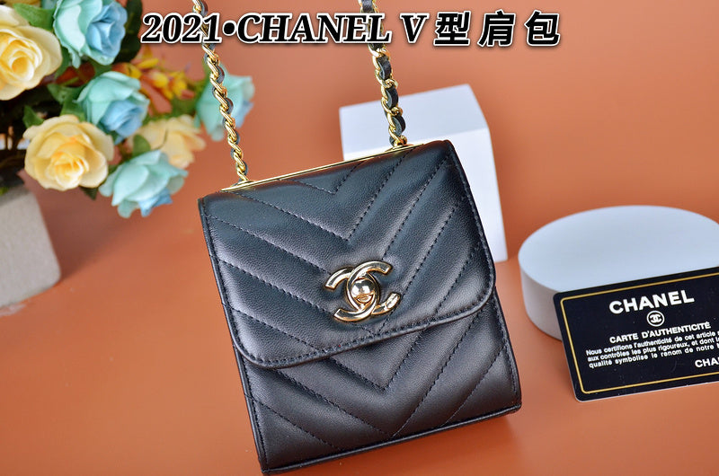 Anum Bags Detail