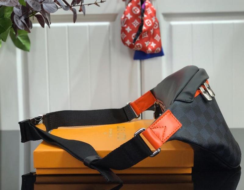Anum Bags Detail