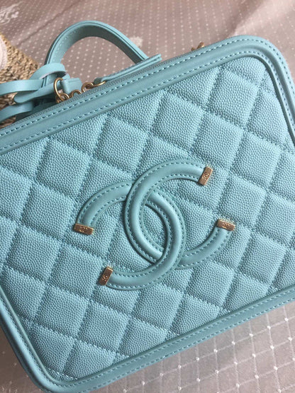 Anum Bags Detail