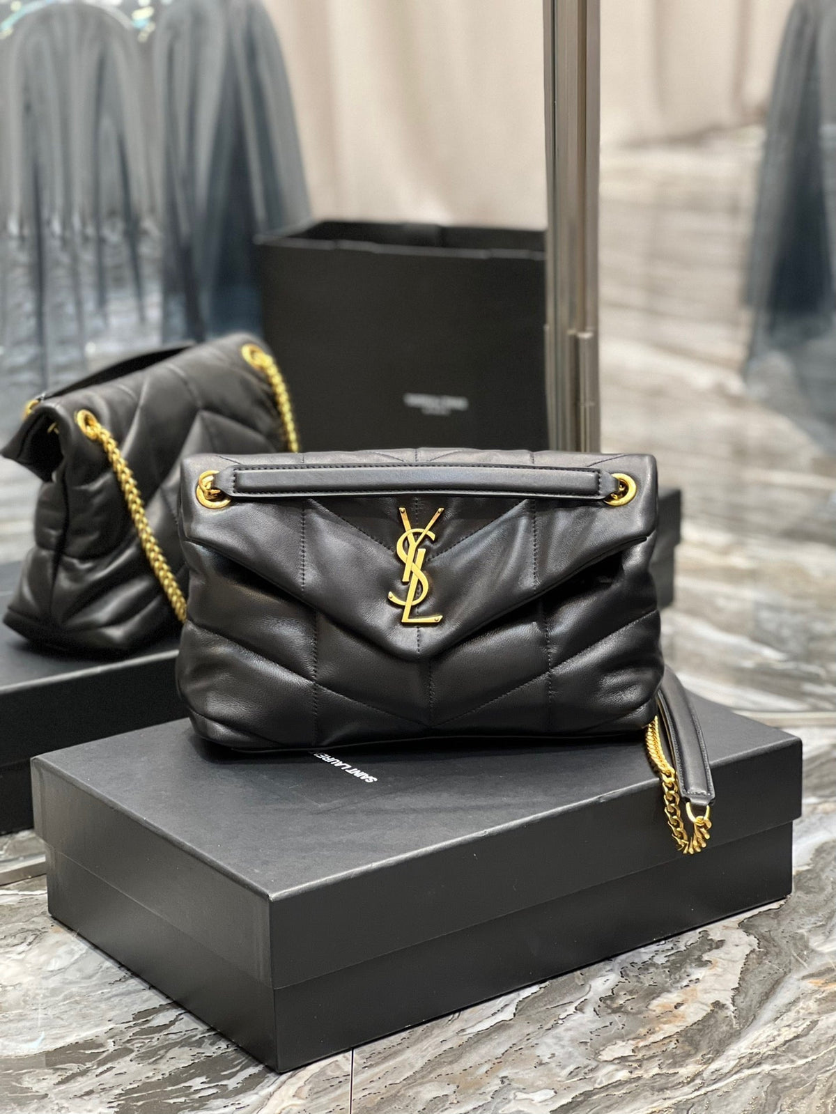 Anum Bags Detail