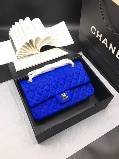 Anum Bags Detail