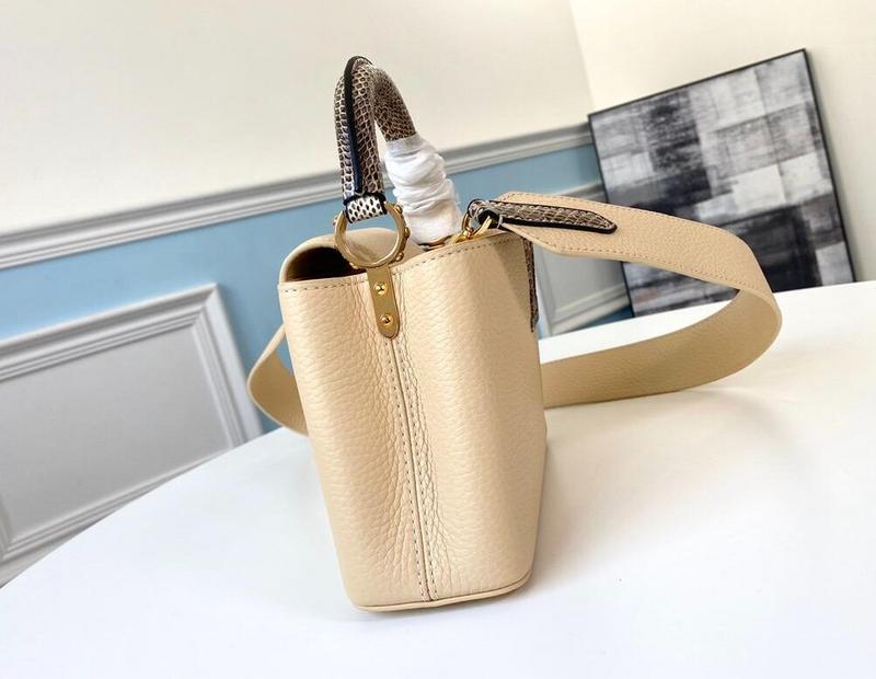 Anum Bags Detail