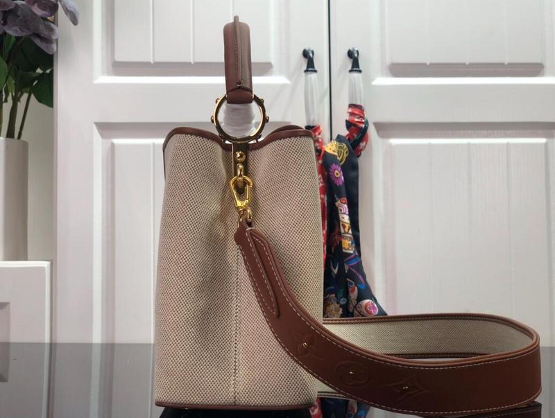 Anum Bags Detail