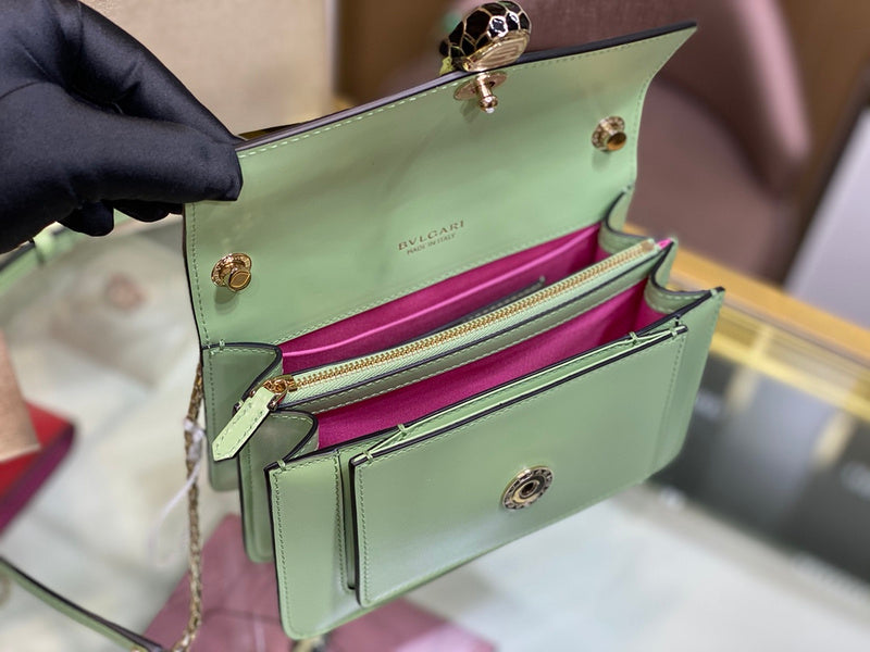 Anum Bags Detail