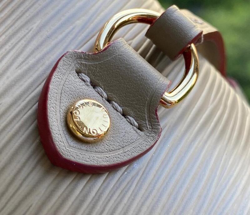 Anum Bags Detail
