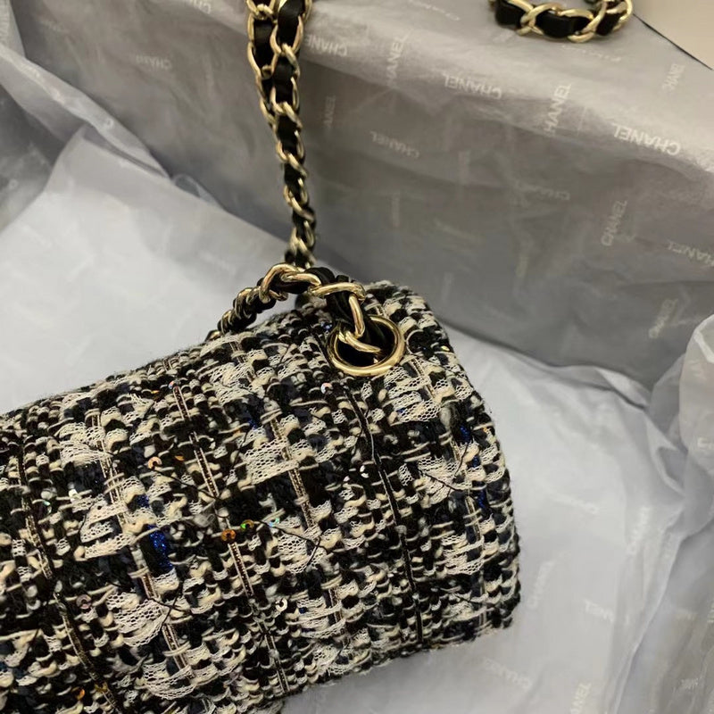 Anum Bags Detail