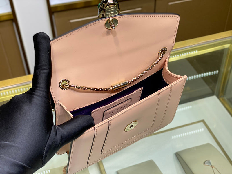 Anum Bags Detail