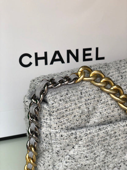 Anum Bags Detail
