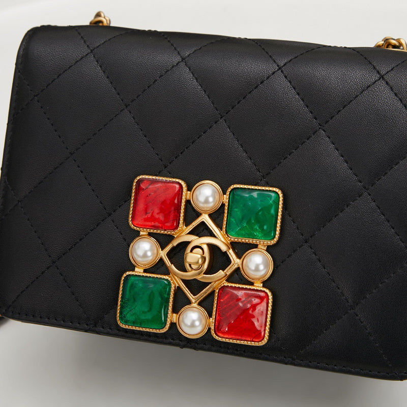Anum Bags Detail