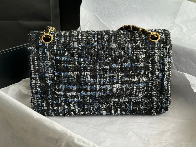 Anum Bags Detail