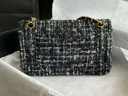 Anum Bags Detail