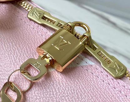 Anum Bags Detail