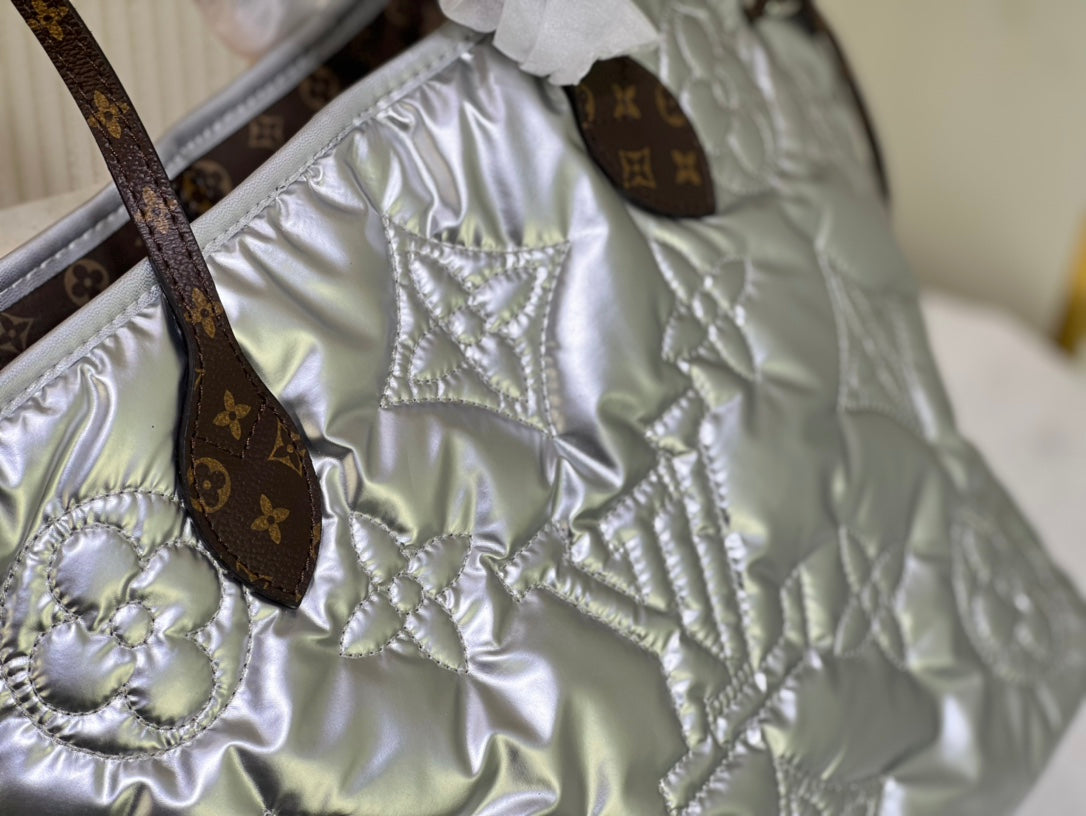 Anum Bags Detail