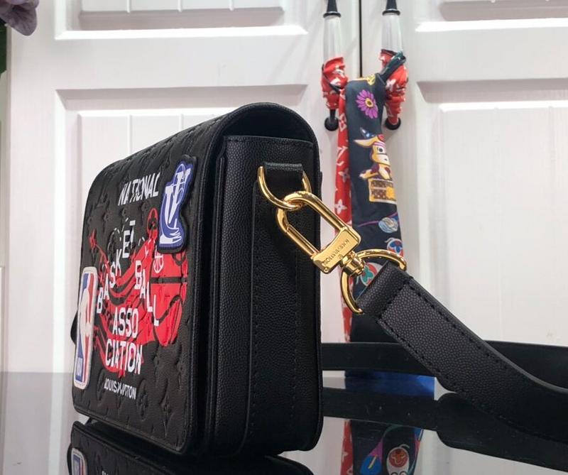 Anum Bags Detail
