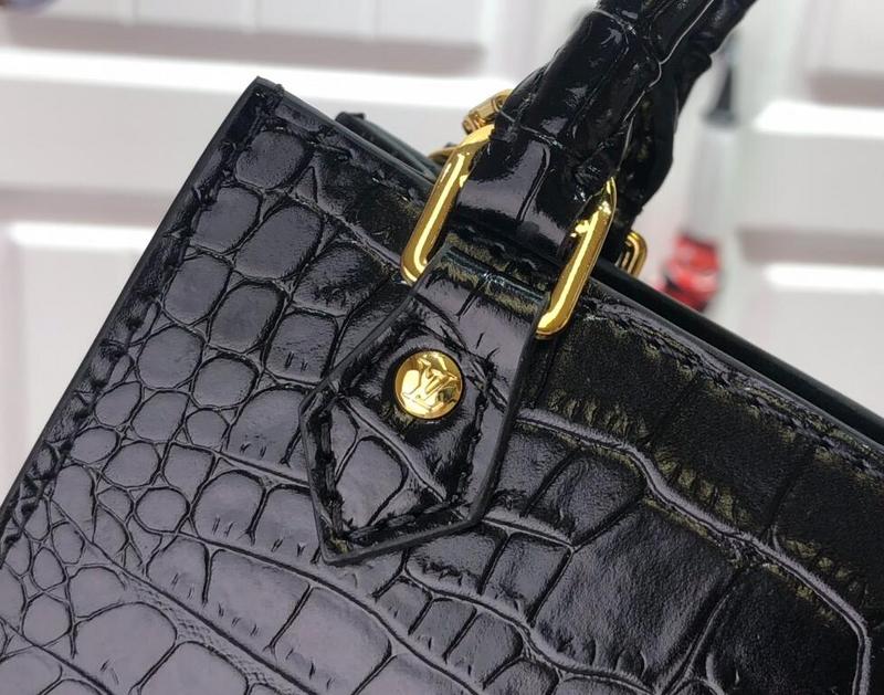 Anum Bags Detail