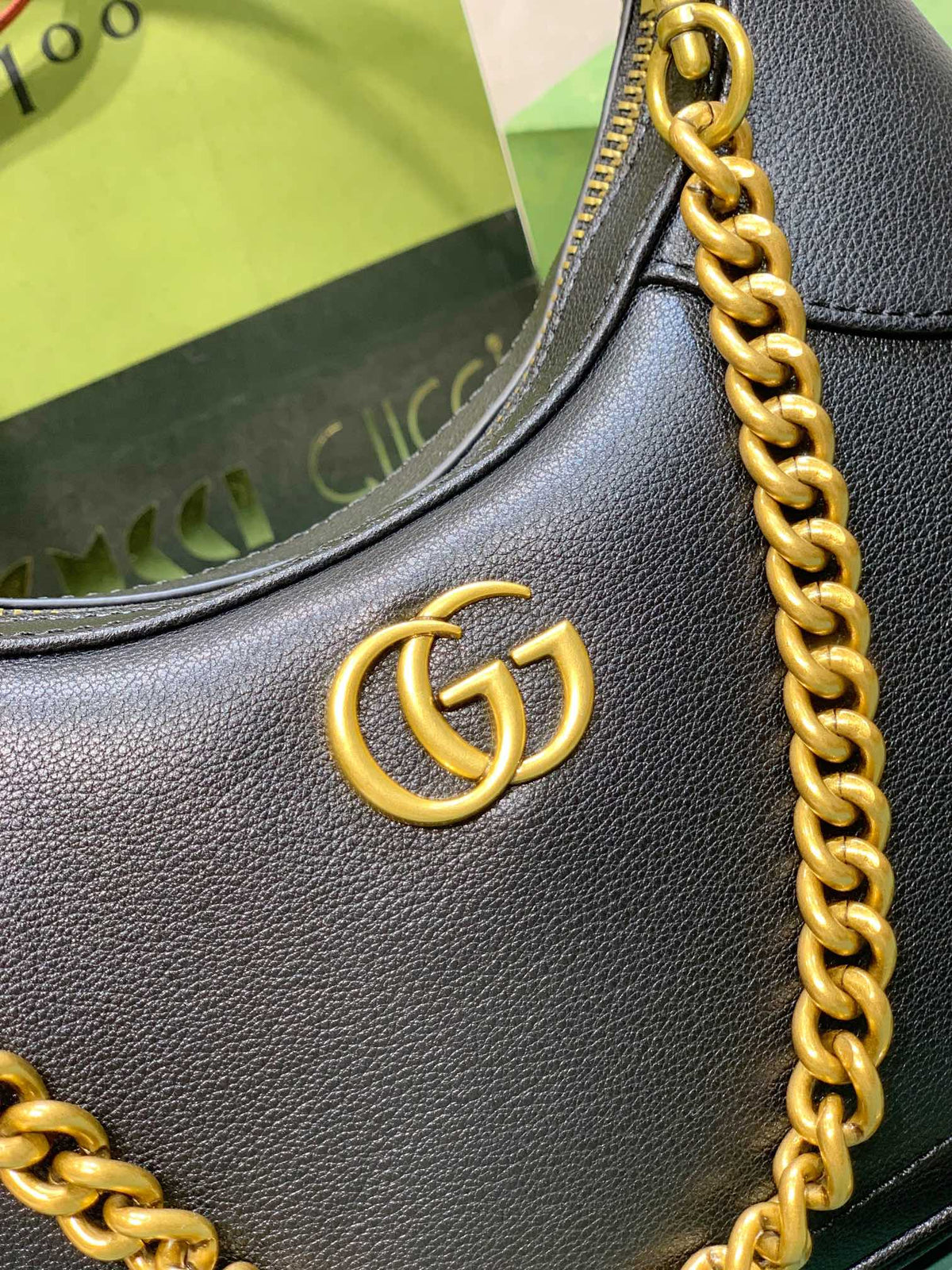 Anum Bags Detail