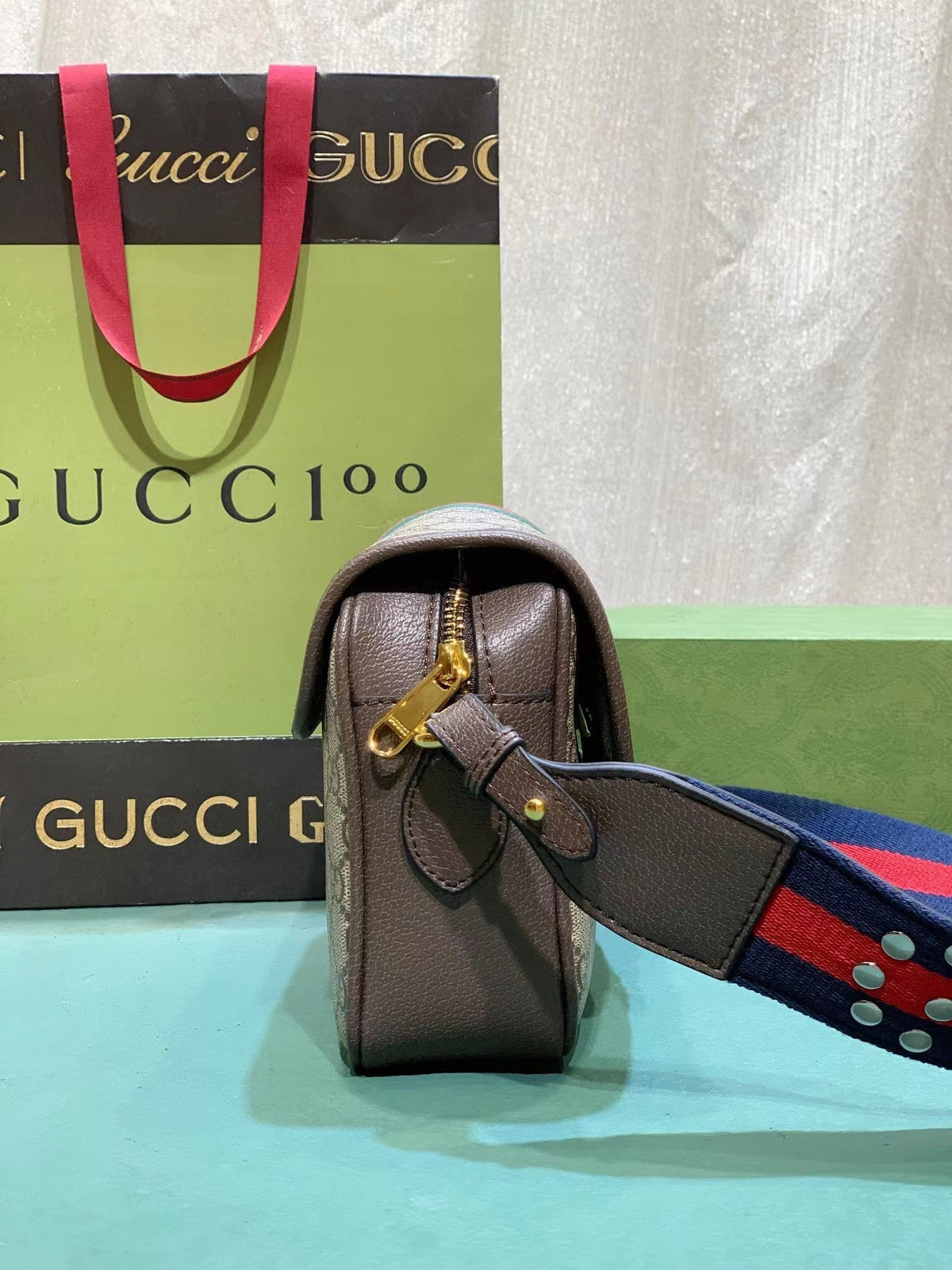 Anum Bags Detail