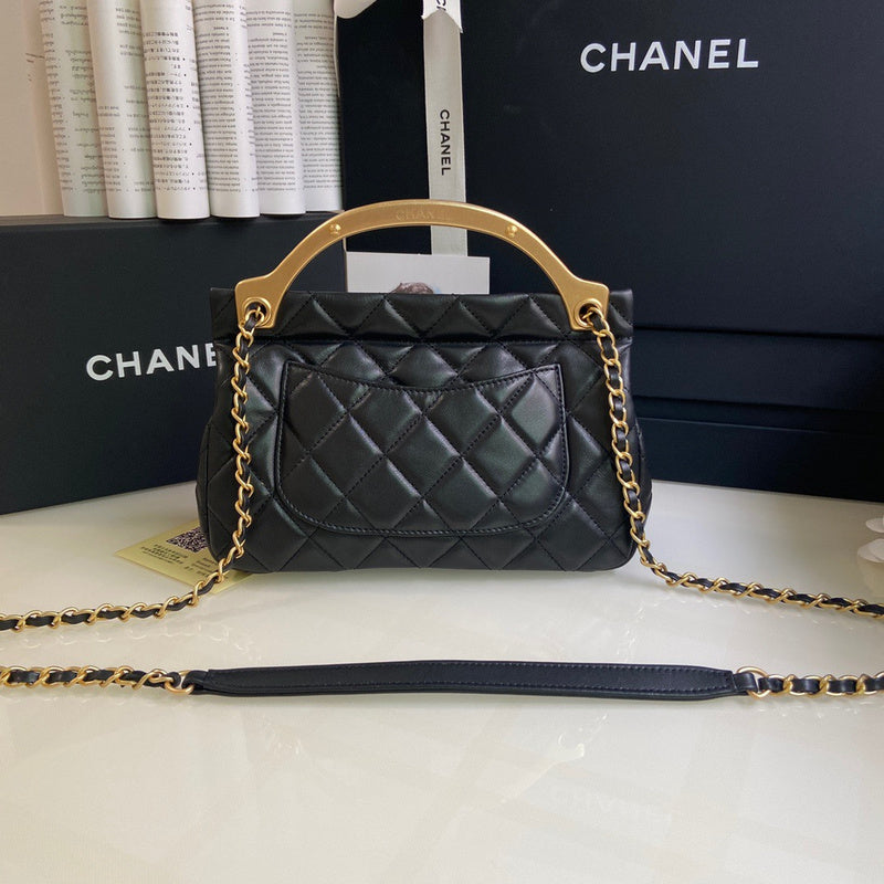 Anum Bags Detail