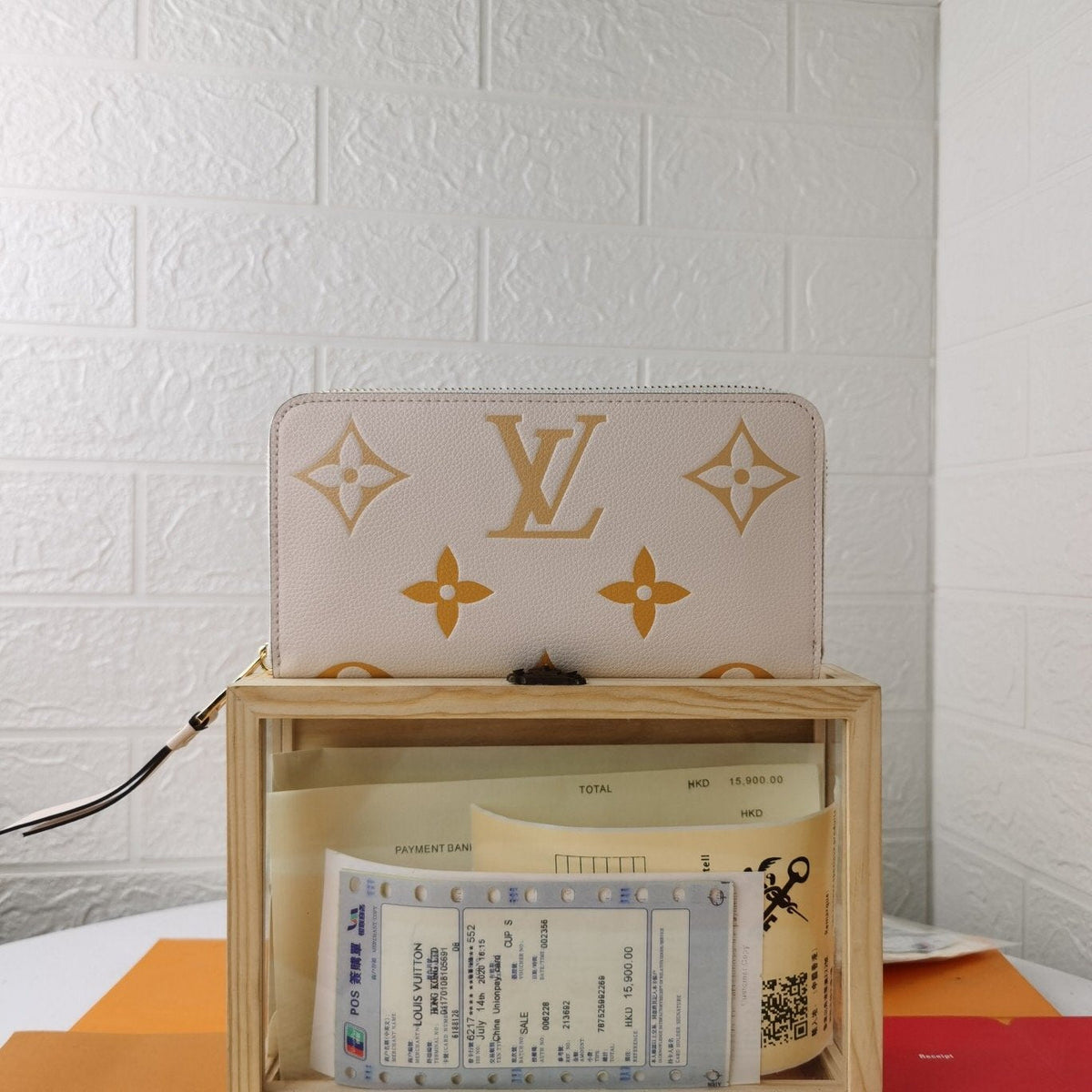 Anum Bags Wallet LUV 107