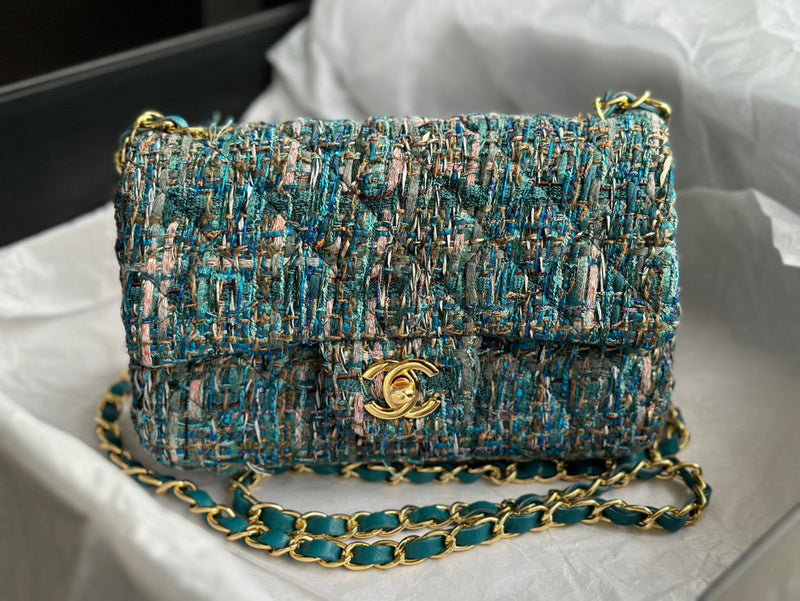 Anum Bags Detail