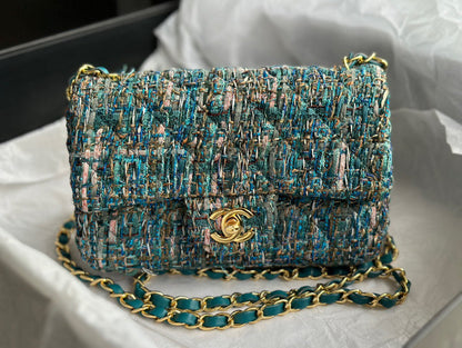 Anum Bags Detail