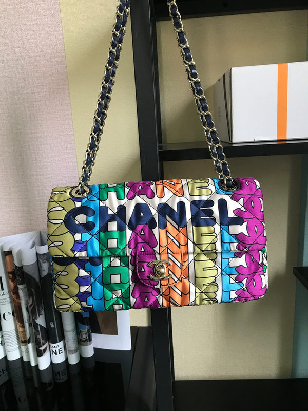 Anum Bags Detail