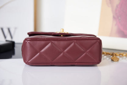 Anum Bags Detail