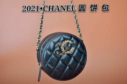 Anum Bags Detail