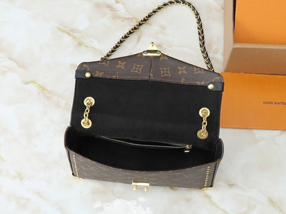 Anum Bags ln Luxury Bag --76503