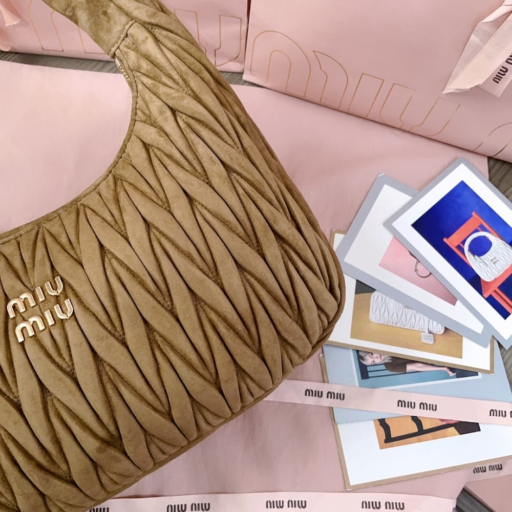 Anum Bags Miun Miun Luxury Bag --123638