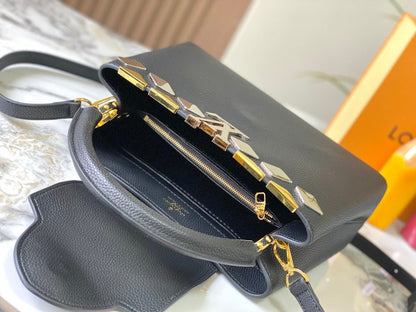 Anum Bags ln Luxury Bag --76517