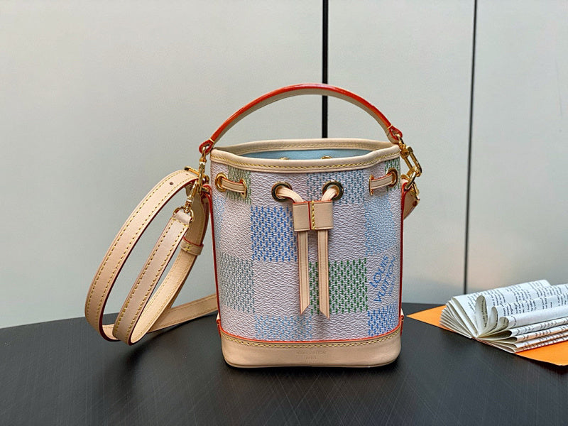 Anum Bags ln Luxury Bag --81432