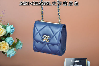 Anum Bags Detail