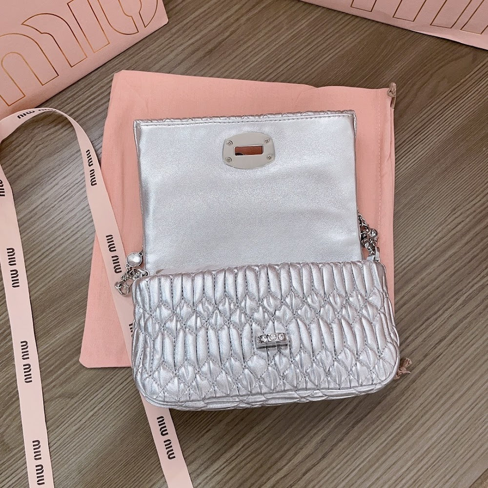 Anum Bags Miun Miun Luxury Bag --122380