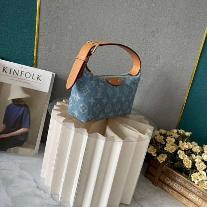 Anum Bags ln Luxury Bag --76240