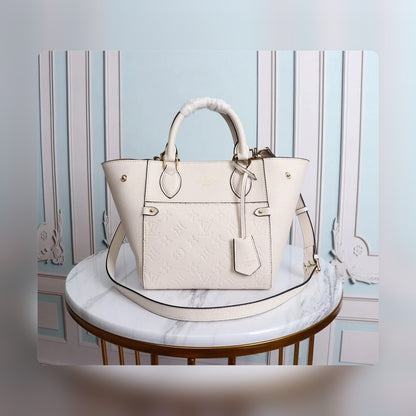 Anum Bags Detail