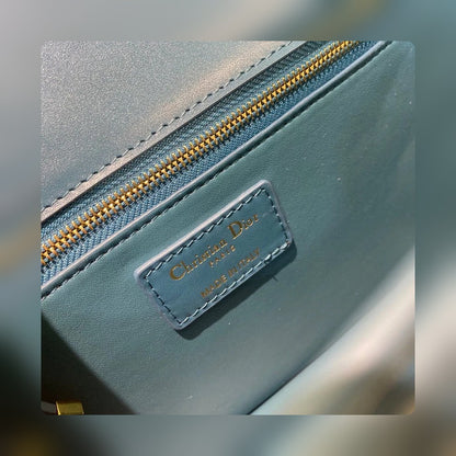 Anum Bags Detail