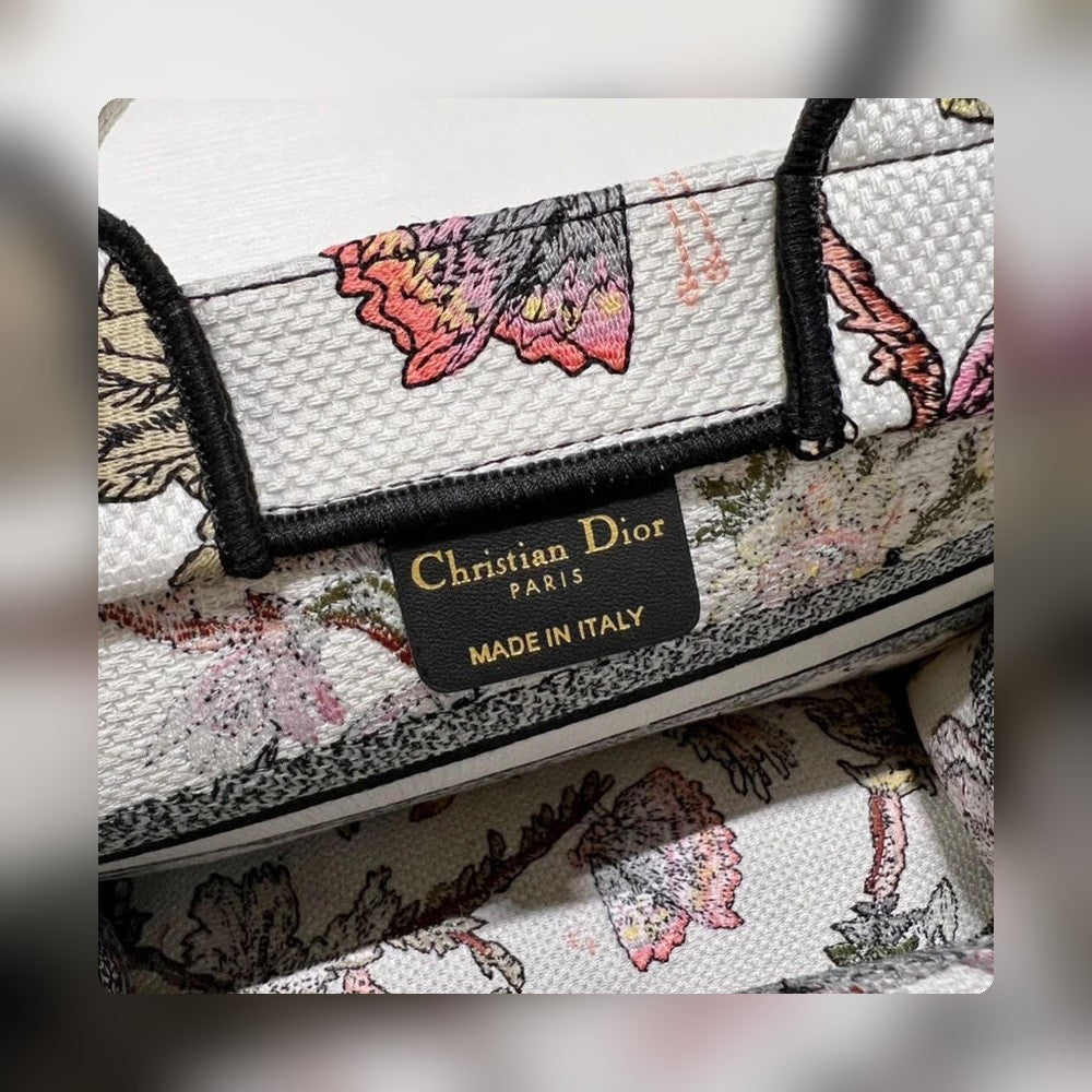 Anum Bags Detail