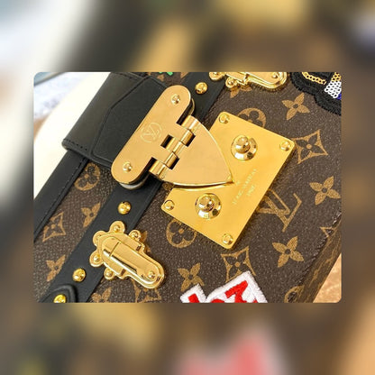 Anum Bags ln Luxury Bag --56488